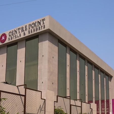 Centre Point Navi Mumbai Hotell Exteriör bild